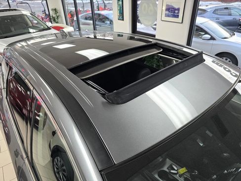 Used 2024 Nissan Murano SL image 15