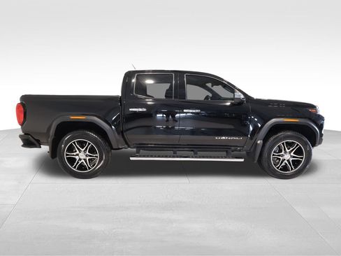 Certified 2023 GMC Canyon Denali w/ Denali Black Edition AWD/4WD image 5