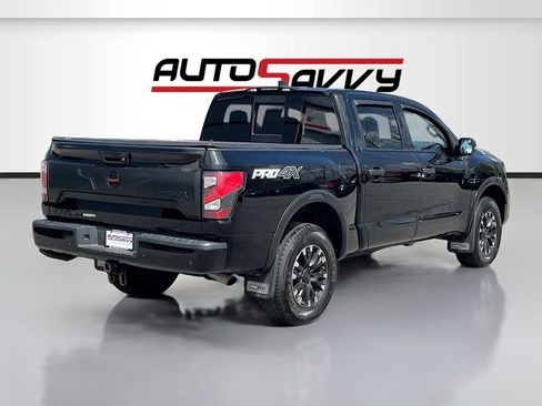 Used 2022 Nissan Titan PRO-4X w/ Pro-4x Convenience Package AWD/4WD image 7