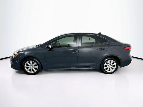 Used 2025 Toyota Corolla LE FWD image 4