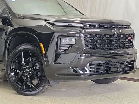 Certified 2024 Chevrolet Traverse RS image 2