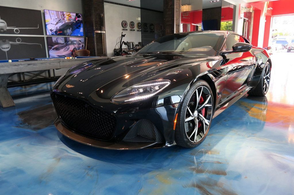 Used 2019 Aston Martin DBS Superleggera RWD image 2