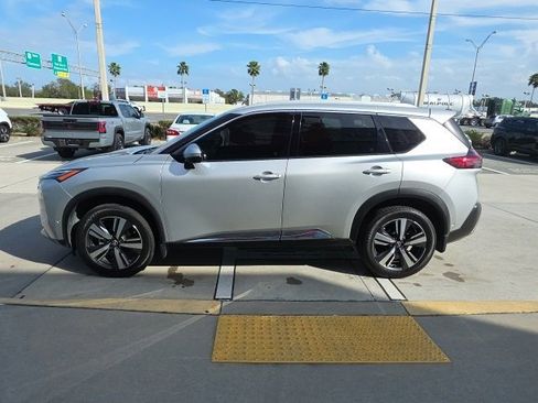 Used 2023 Nissan Rogue Platinum w/ Platinum Premium Package image 8