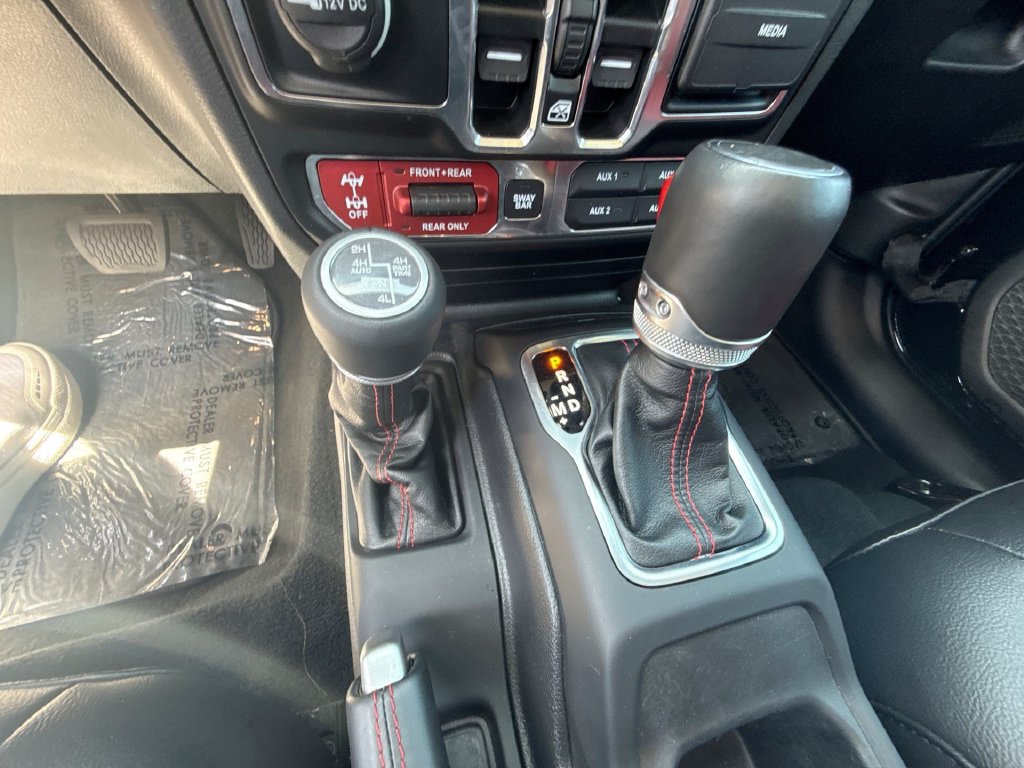 Used 2023 Jeep Wrangler Unlimited Rubicon 4xe AWD/4WD image 23