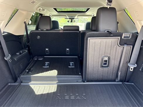 New 2026 Nissan Pathfinder Platinum image 43