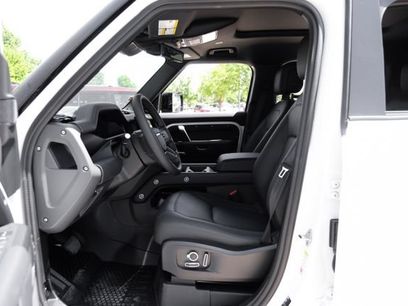 New 2026 Land Rover Defender 130 X-Dynamic SE