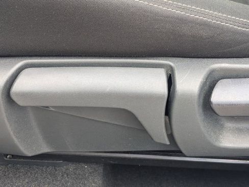 Used 2024 Nissan Rogue S FWD image 14