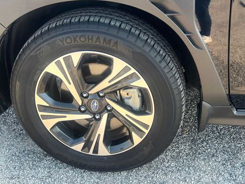 Certified 2024 Subaru Crosstrek 2.0i Premium image 11