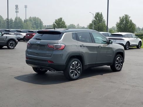 Used 2022 Jeep Compass Limited AWD/4WD image 3