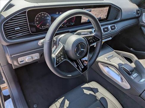 New 2026 Mercedes-Benz GLE 580 4MATIC image 3