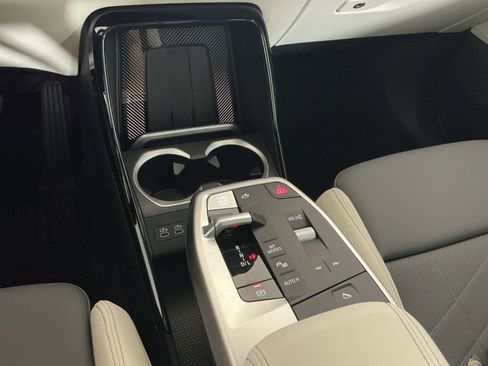 New 2026 BMW X2 xDrive28i w/ Technology Package AWD/4WD image 16