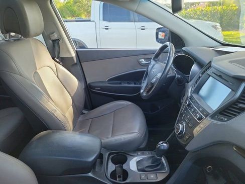 Used 2017 Hyundai Santa Fe Sport w/ 2.4L Tech Package 04 FWD image 3