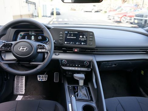 New 2026 Hyundai Elantra SEL Sport Premium FWD image 11