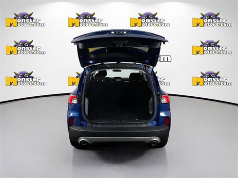 Used 2022 Ford Escape SE image 25