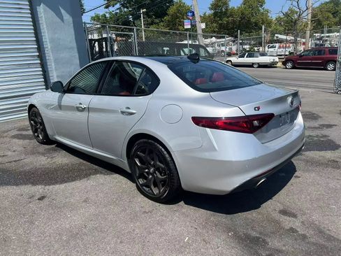 Used 2021 Alfa Romeo Giulia Sprint w/ Nero Edizione image 4