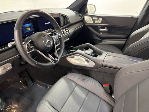 Used 2025 Mercedes-Benz GLE 350 4MATIC image 10