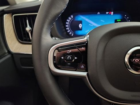 New 2026 Volvo XC60 T8 Ultra w/ Protection Package Premier AWD/4WD image 28