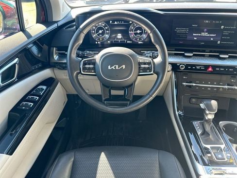 Used 2024 Kia Carnival SX Prestige image 12
