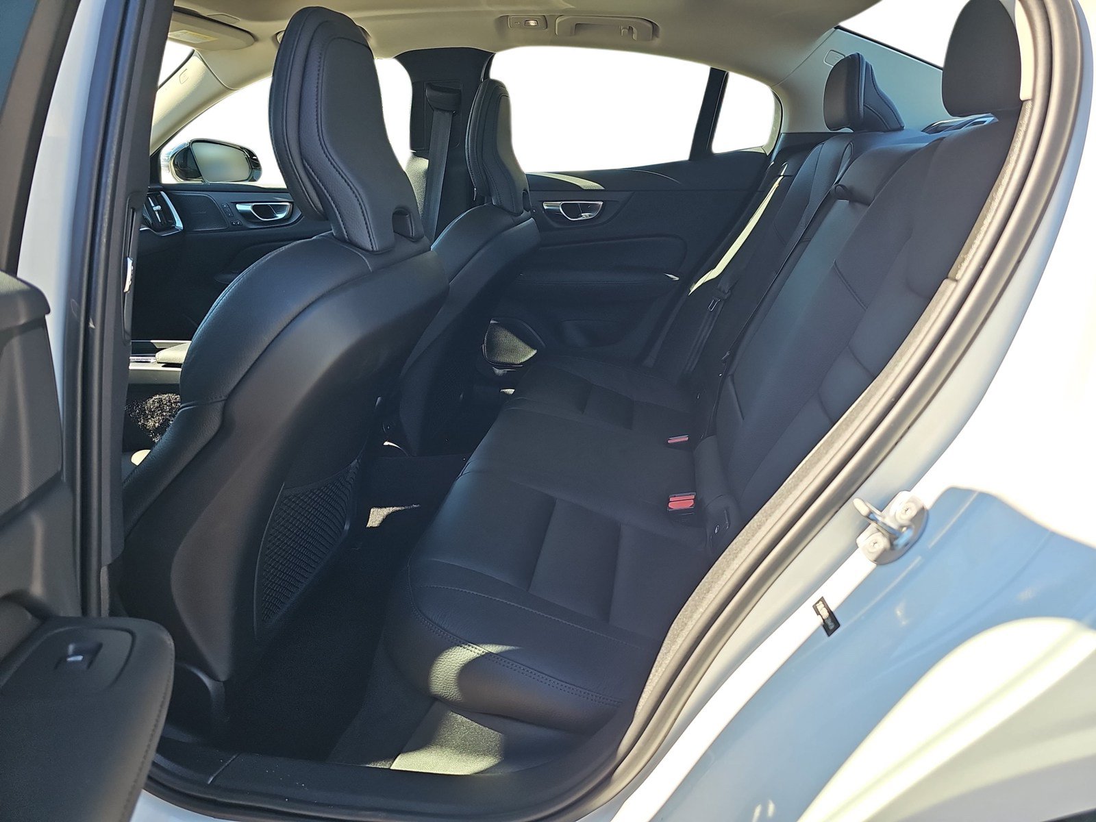 Used 2024 Volvo S60 B5 Ultimate w/ Climate Package AWD/4WD image 11