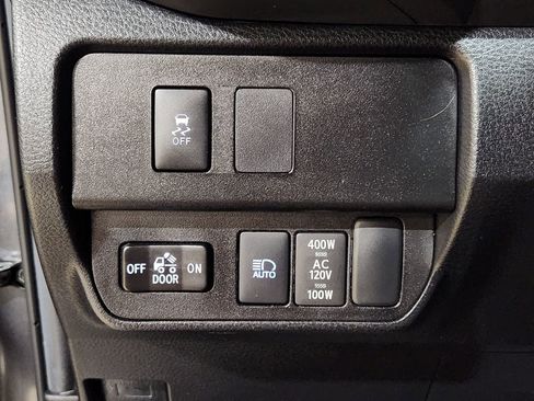 Used 2023 Toyota Tacoma TRD Sport image 42