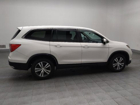 Used 2017 Honda Pilot EX image 10