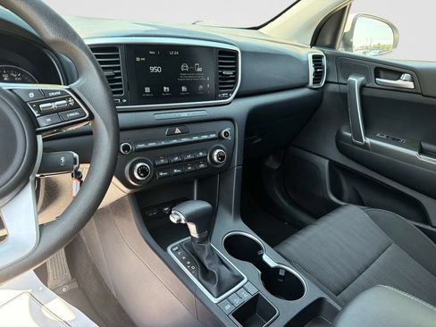 Used 2021 Kia Sportage LX AWD/4WD image 26