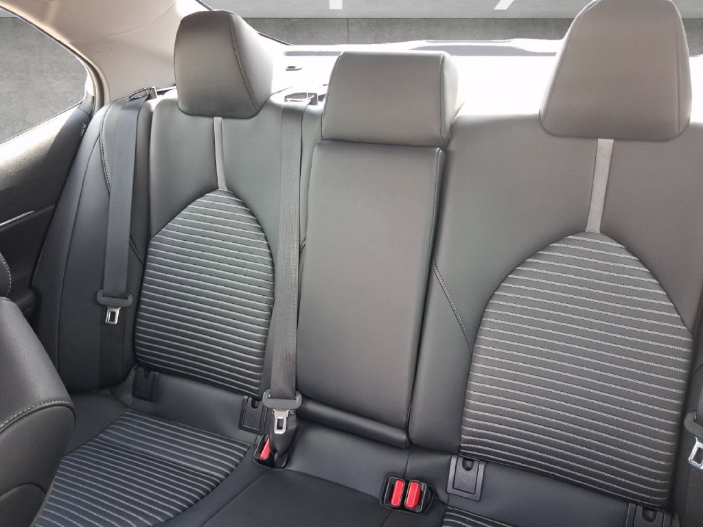 Used 2024 Toyota Camry LE FWD image 22