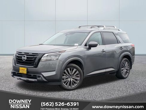 Certified 2024 Nissan Pathfinder SL w/ SL Premium Package image 1