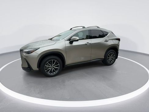 Used 2025 Lexus NX 250 FWD w/ Accessory Package (2T) image 4