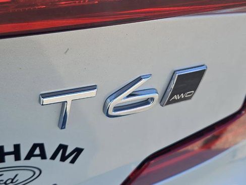Used 2019 Volvo S60 T6 Momentum w/ Multimedia Package image 5