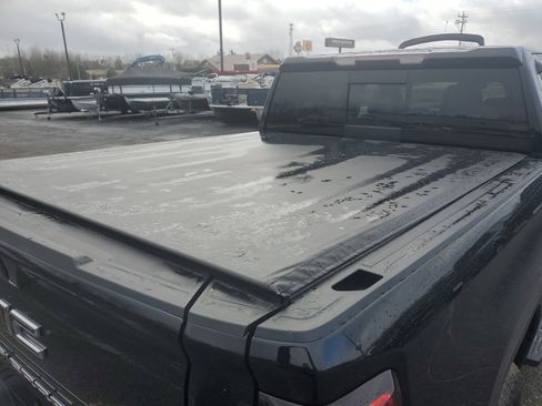 Used 2020 GMC Sierra 1500 AT4 w/ AT4 Premium Package image 11