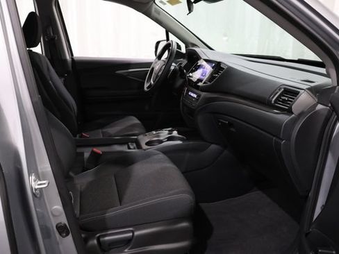 Used 2023 Honda Ridgeline Sport image 14