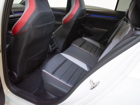 Used 2024 Volkswagen GTI SE FWD image 23