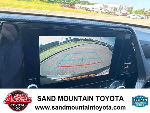 Used 2025 Toyota Highlander XSE AWD/4WD image 25