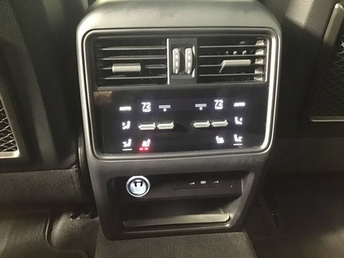 Certified 2024 Porsche Cayenne S AWD/4WD image 25