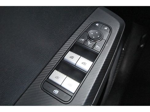 Used 2025 Mitsubishi Outlander AWD image 20
