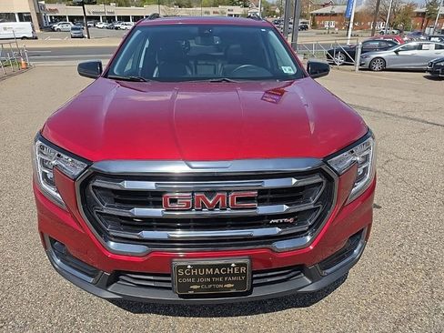 Used 2023 GMC Terrain AT4 image 8