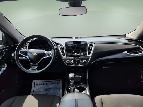 Used 2022 Chevrolet Malibu LT FWD image 12
