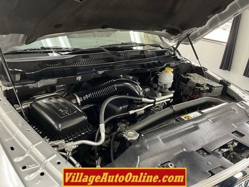 Used 2018 RAM 1500 Big Horn image 40