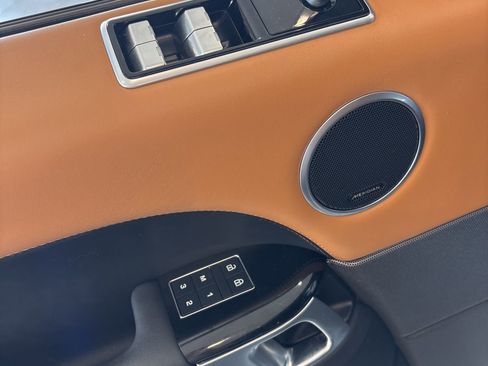 Used 2022 Land Rover Range Rover Sport HSE Dynamic image 5