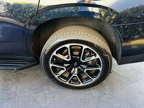 Used 2022 Chevrolet Tahoe RST w/ Luxury Package image 9