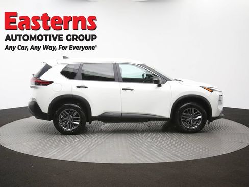 Used 2023 Nissan Rogue S AWD/4WD image 46
