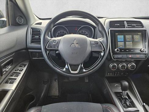 Used 2022 Mitsubishi Outlander Sport SE image 11