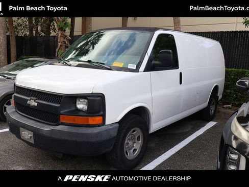 Used 2007 Chevrolet Express 2500 image 1