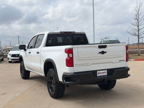 Used 2024 Chevrolet Silverado 1500 ZR2 image 8