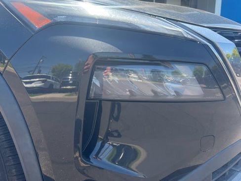 Used 2022 Nissan Rogue S AWD/4WD image 19