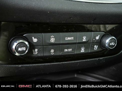 Used 2024 Buick Enclave Avenir w/ Avenir Technology Package FWD image 17
