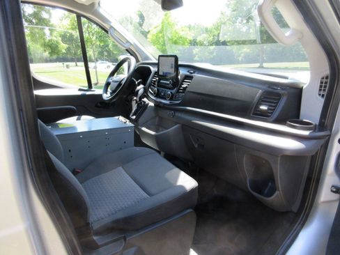 Used 2021 Ford Transit 250 Low Roof AWD image 36