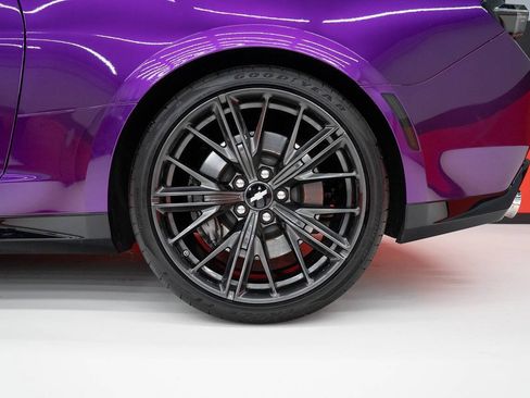 Used 2018 Chevrolet Camaro ZL1 RWD image 32