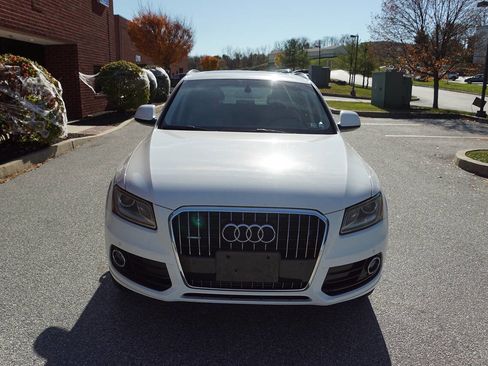 Used 2017 Audi Q5 2.0T Premium image 12